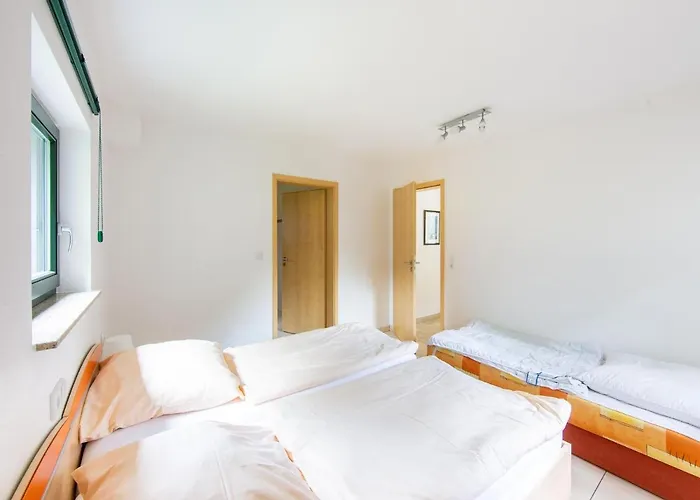 Rennsteig Trail Family Escape * Eisfeld